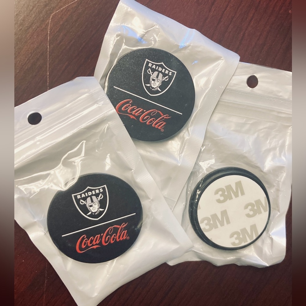 NFL Raiders CocaCola Phone Grip (3-pack)